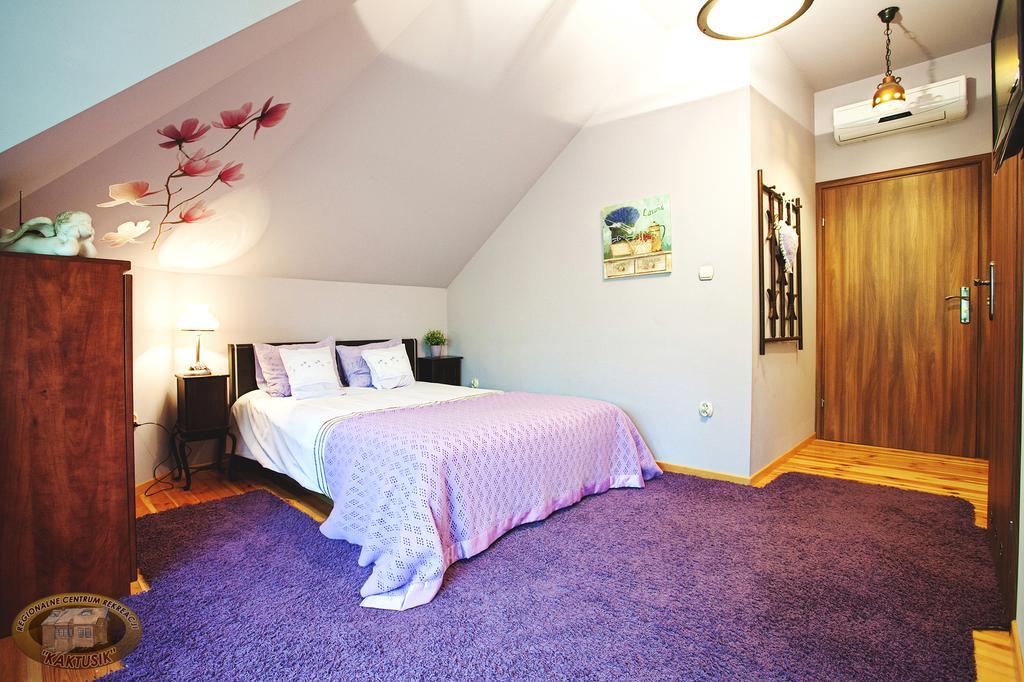 Kaktusik Hotel Augustów Kamer foto