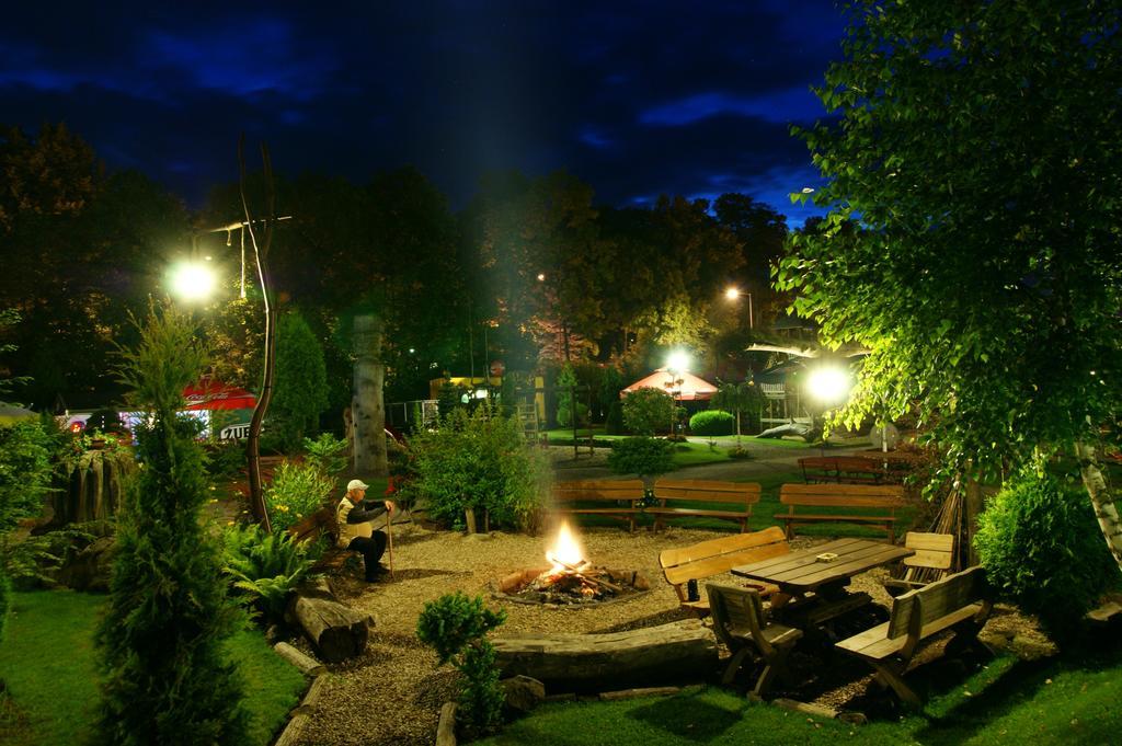 Kaktusik Hotel Augustów Buitenkant foto